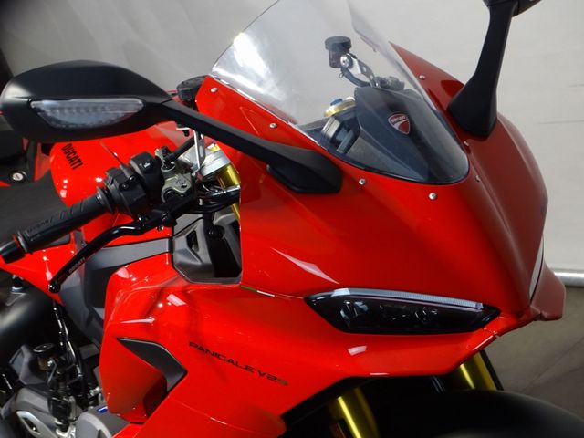 ducati - panigale-v2-s