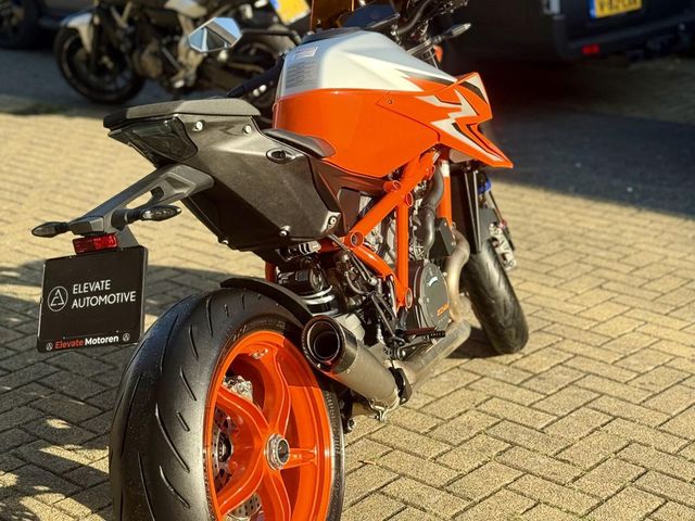 ktm - 1290-super-duke-r-evo