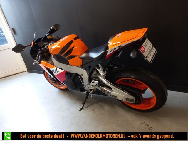 honda - cbr-1000-rr-fireblade-c-abs