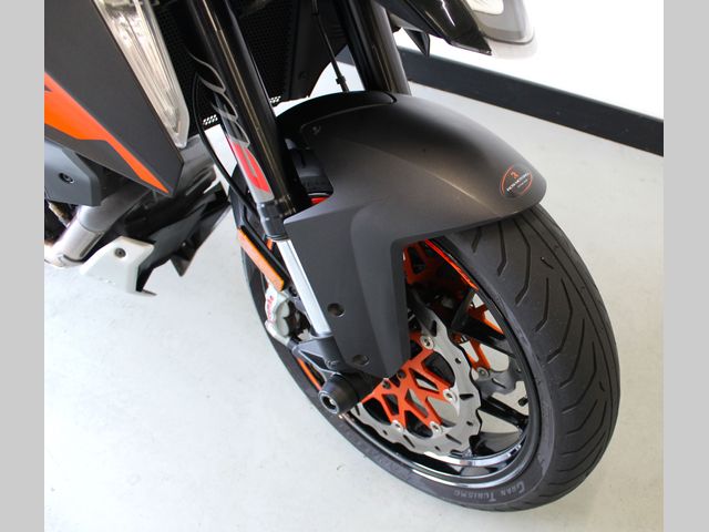 ktm - 1290-super-duke-gt