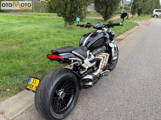 triumph - rocket-iii-r
