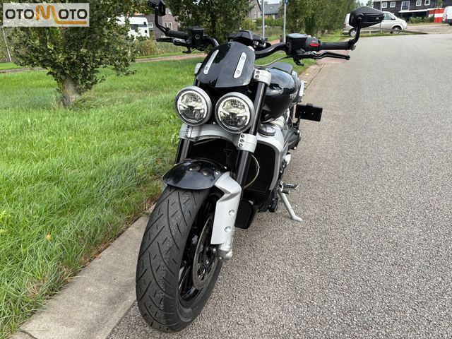 triumph - rocket-iii-r