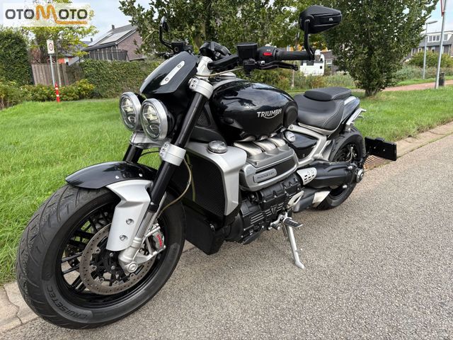 triumph - rocket-iii-r