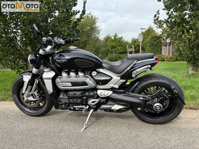 triumph - rocket-iii-r