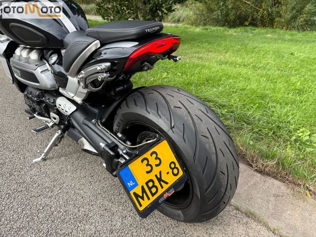 triumph - rocket-iii-r