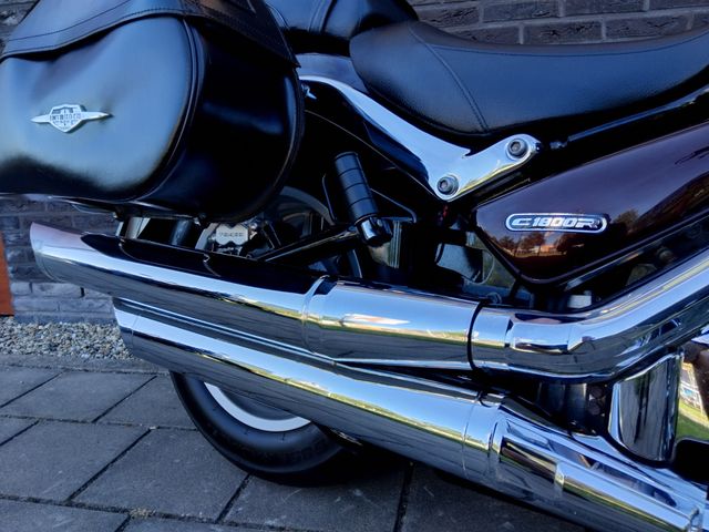 suzuki - intruder-c-1800-r