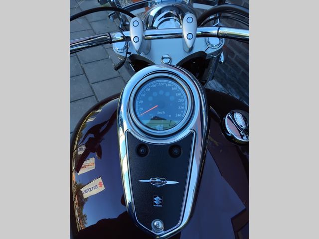 suzuki - intruder-c-1800-r