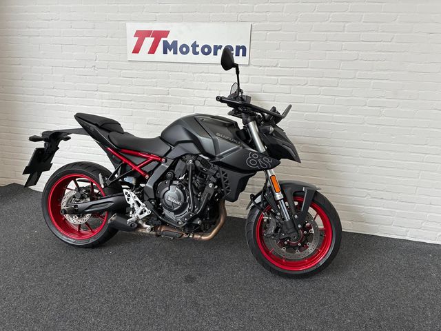 suzuki - gsx-8s