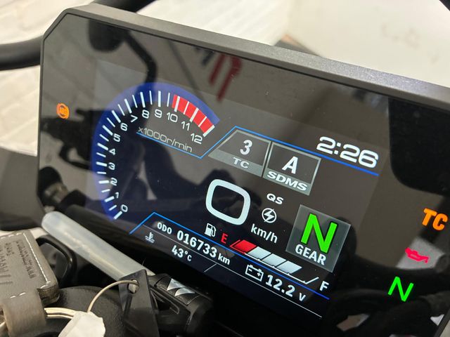 suzuki - gsx-8s