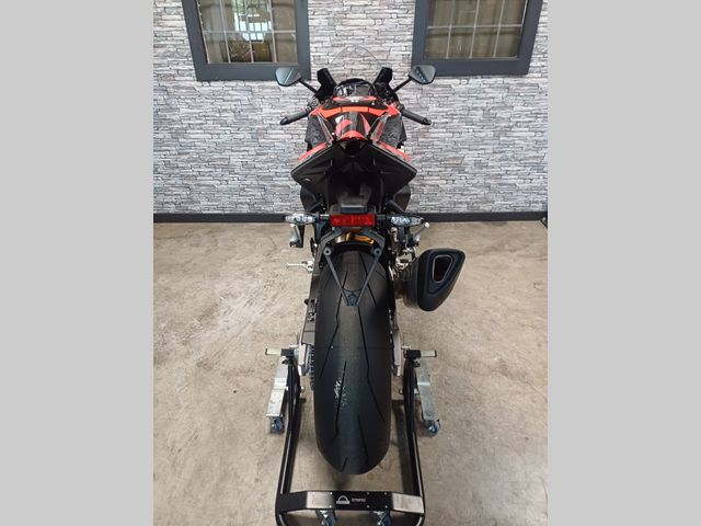 aprilia - rsv-4-1100-factory