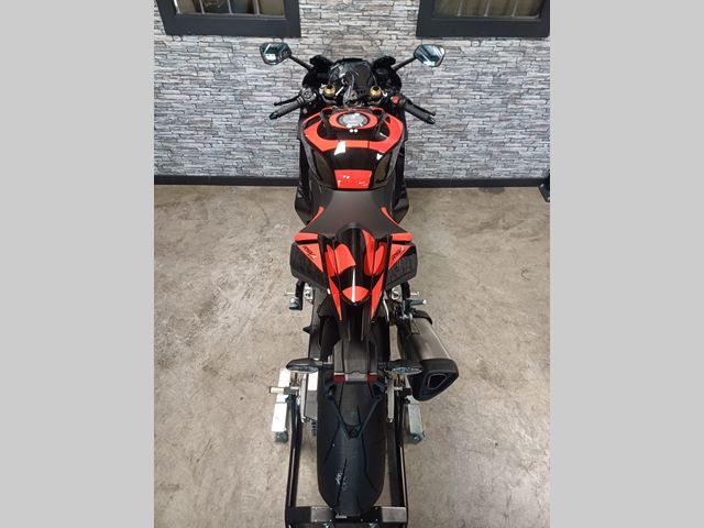 aprilia - rsv-4-1100-factory