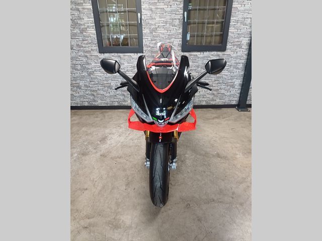aprilia - rsv-4-1100-factory