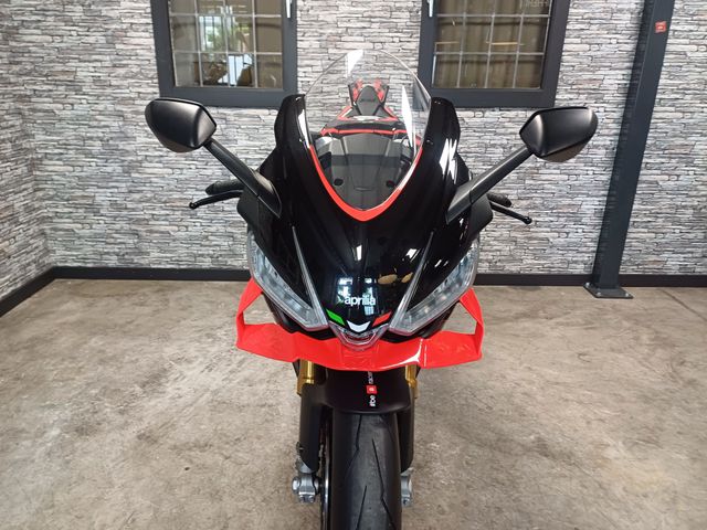aprilia - rsv-4-1100-factory