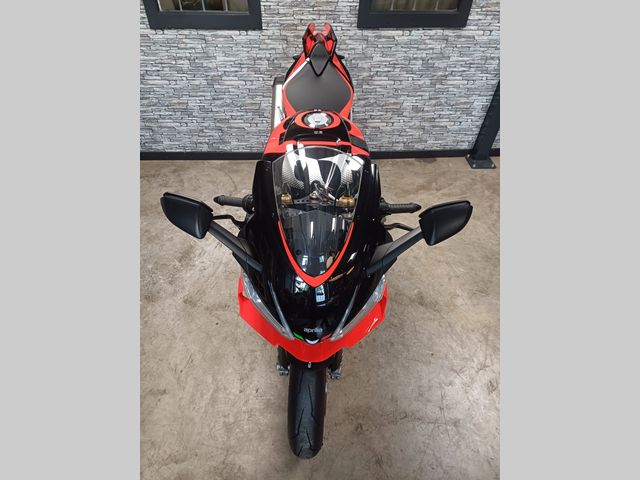 aprilia - rsv-4-1100-factory