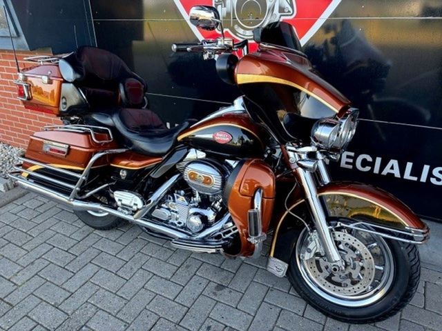 harley-davidson - electra-glide-ultra-screamin-eagle-cvo-flhtcuse