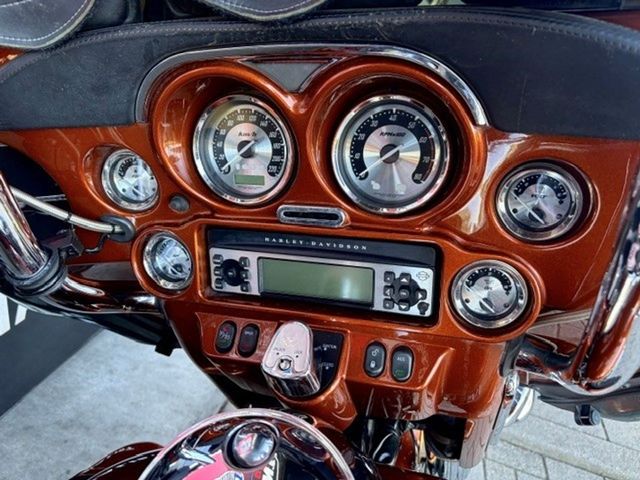 harley-davidson - electra-glide-ultra-screamin-eagle-cvo-flhtcuse