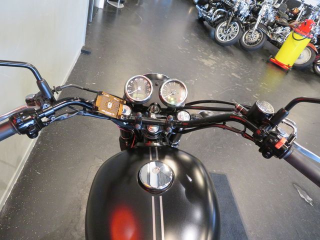 kawasaki - w800-special-edition