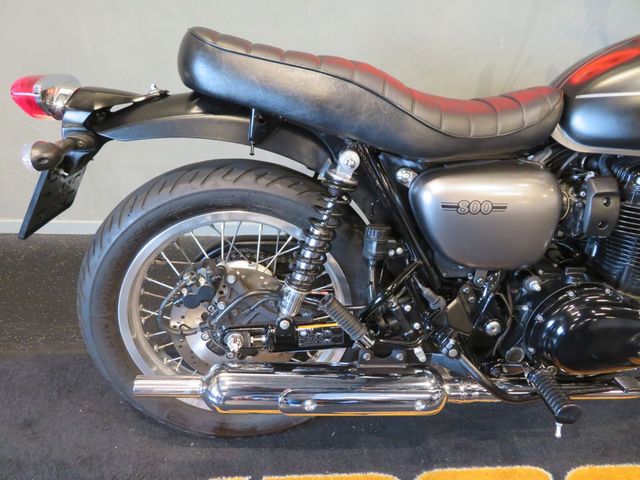 kawasaki - w800-special-edition