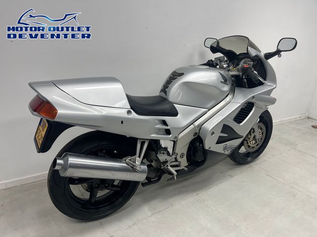 honda - vfr-750-f
