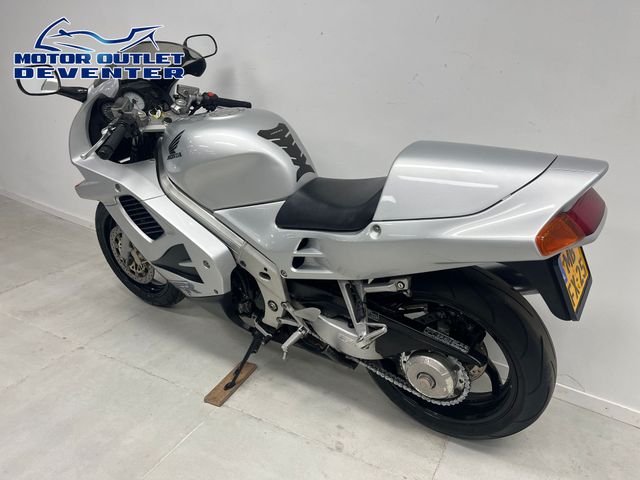 honda - vfr-750-f