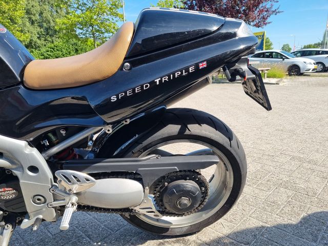 triumph - 955-i-speed-triple