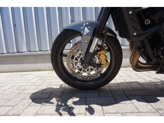 triumph - street-triple-r