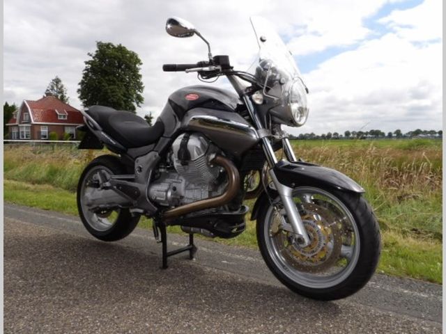 moto-guzzi - breva-1200-abs