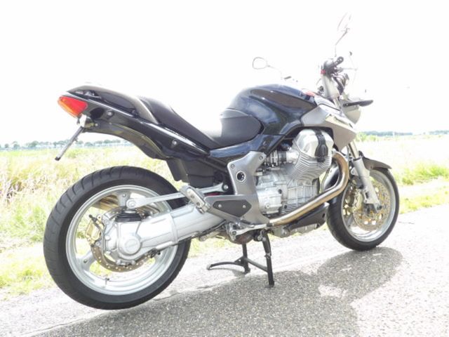 moto-guzzi - breva-1200-abs