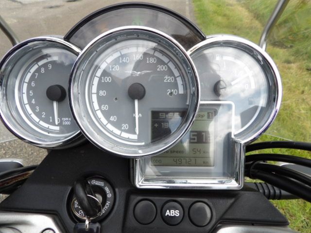 moto-guzzi - breva-1200-abs
