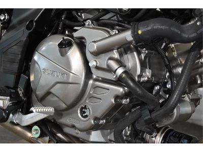 SUZUKI V-STROM 650/A – foto 4