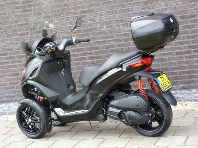 piaggio - mp3-300-hpe-sport