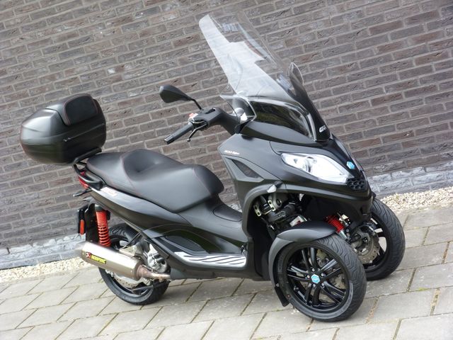 piaggio - mp3-300-hpe-sport