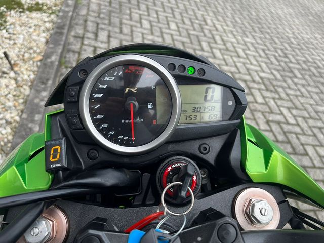kawasaki - z-750-r