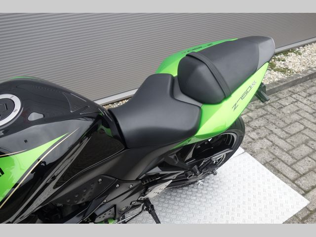 kawasaki - z-750-r