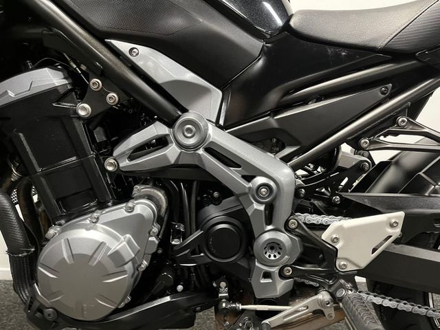 kawasaki - z900