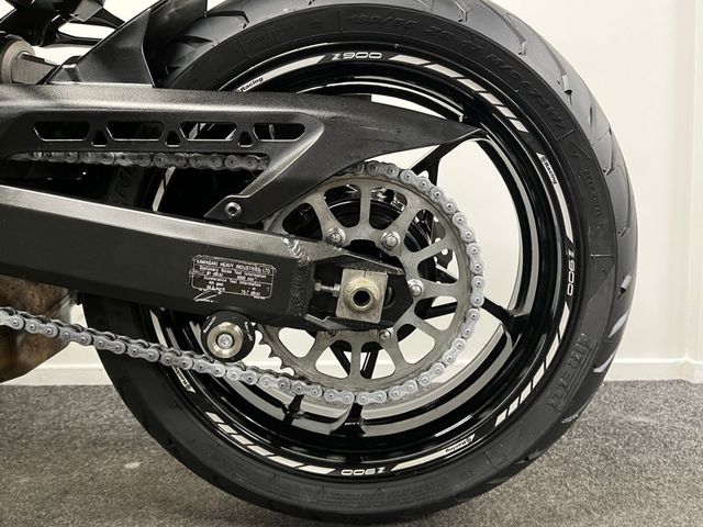 kawasaki - z900