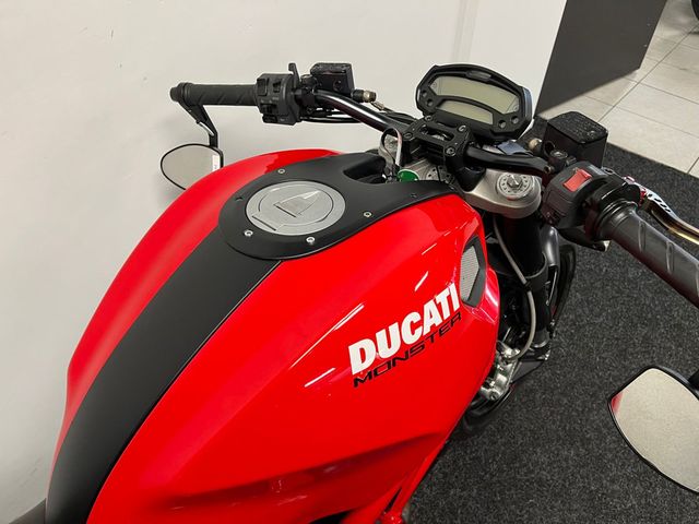 ducati - monster-696