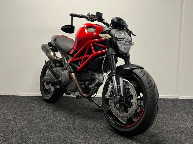 ducati - monster-696