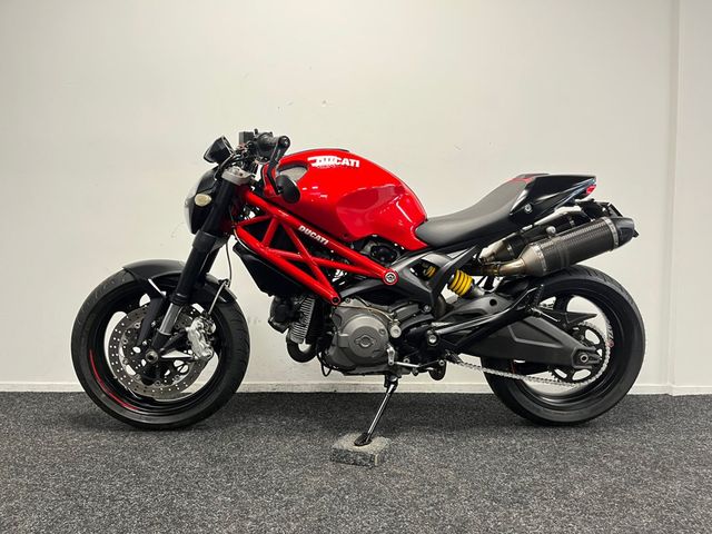 ducati - monster-696