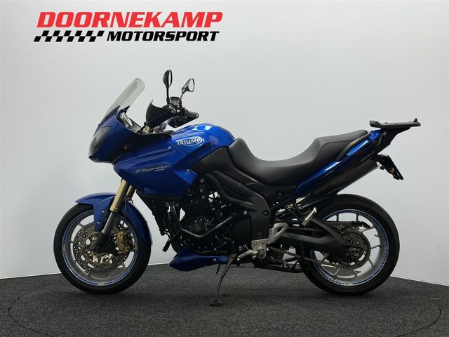 triumph - tiger-1050
