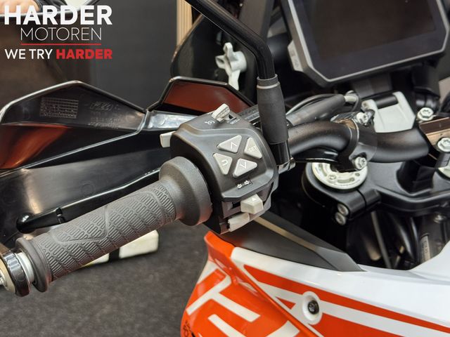 ktm - 1290-super-adventure-s