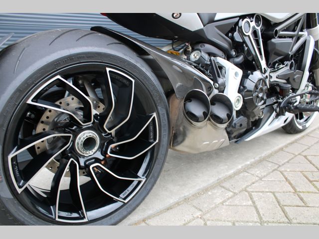 ducati - xdiavel-s