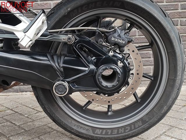 bmw - r-1200-rs