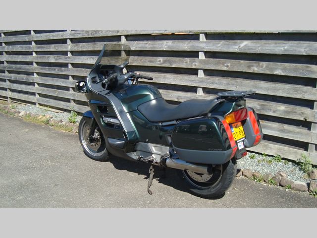 honda - st-1100-pan-european