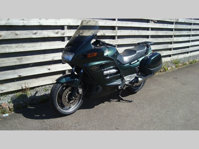 honda - st-1100-pan-european