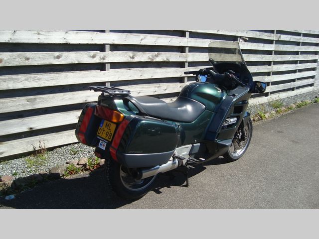 honda - st-1100-pan-european