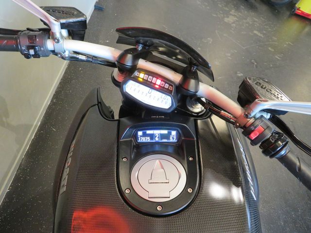 ducati - diavel-carbon
