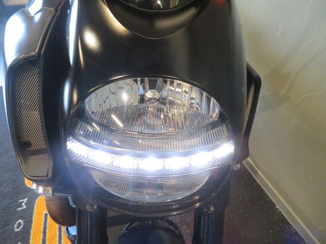 ducati - diavel-carbon