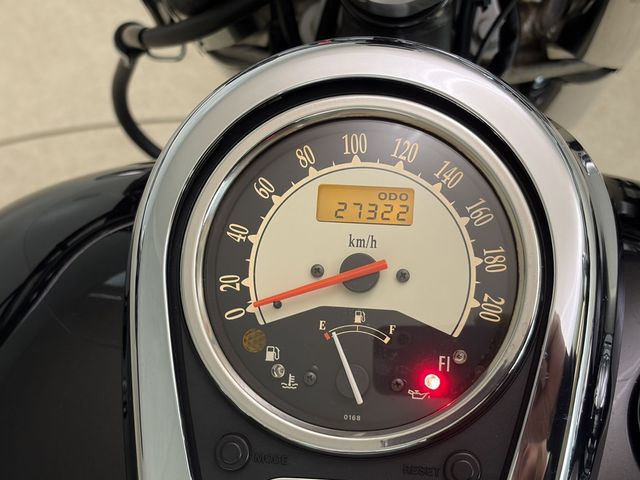 kawasaki - vn-900-classic