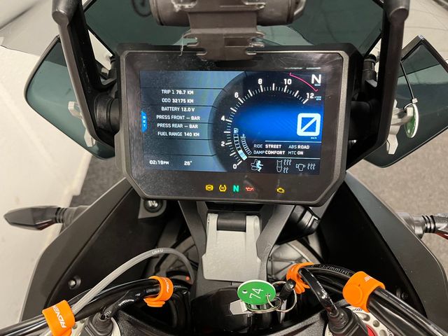 ktm - 1290-super-adventure-s